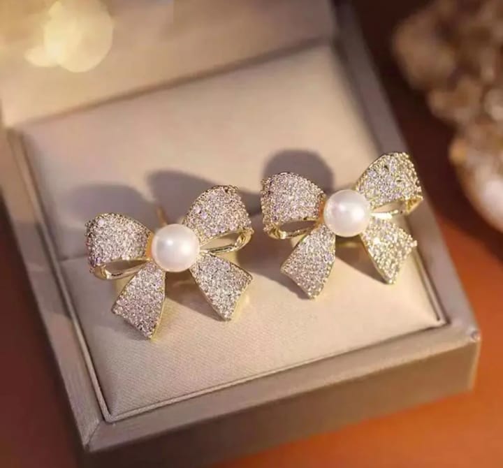 Fashion Elegant Zircon Pearl Bow Stud Earrings