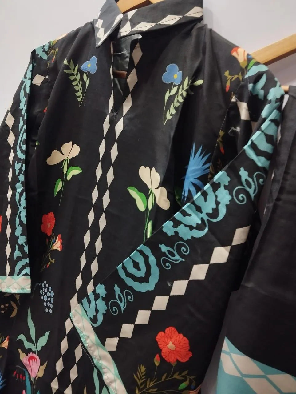 Black Digital Printed Swiss Lawn (2-Piece)