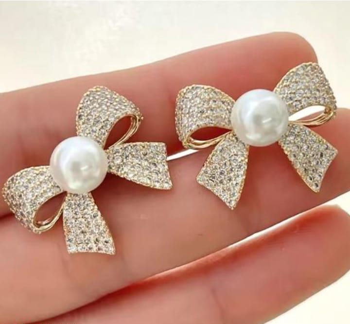 Fashion Elegant Zircon Pearl Bow Stud Earrings