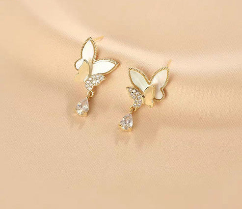 Double Butterfly Hanging Pearl Earrings